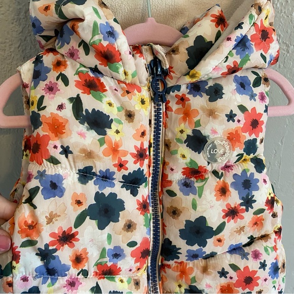 ZARA BABY FLORAL HOODED VEST - Picture 5 of 5